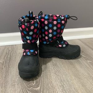 Girls size 13 polka dot snow boots